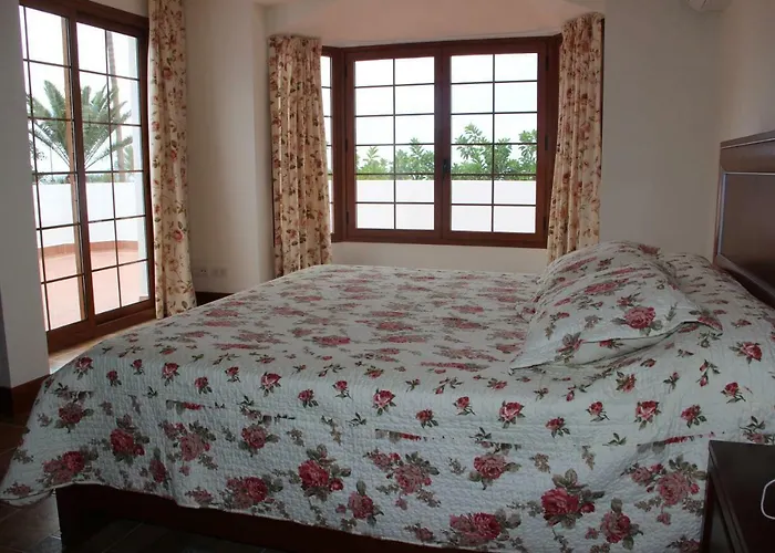 Luxury First Line Вилла Плая-де-лас-Америкас